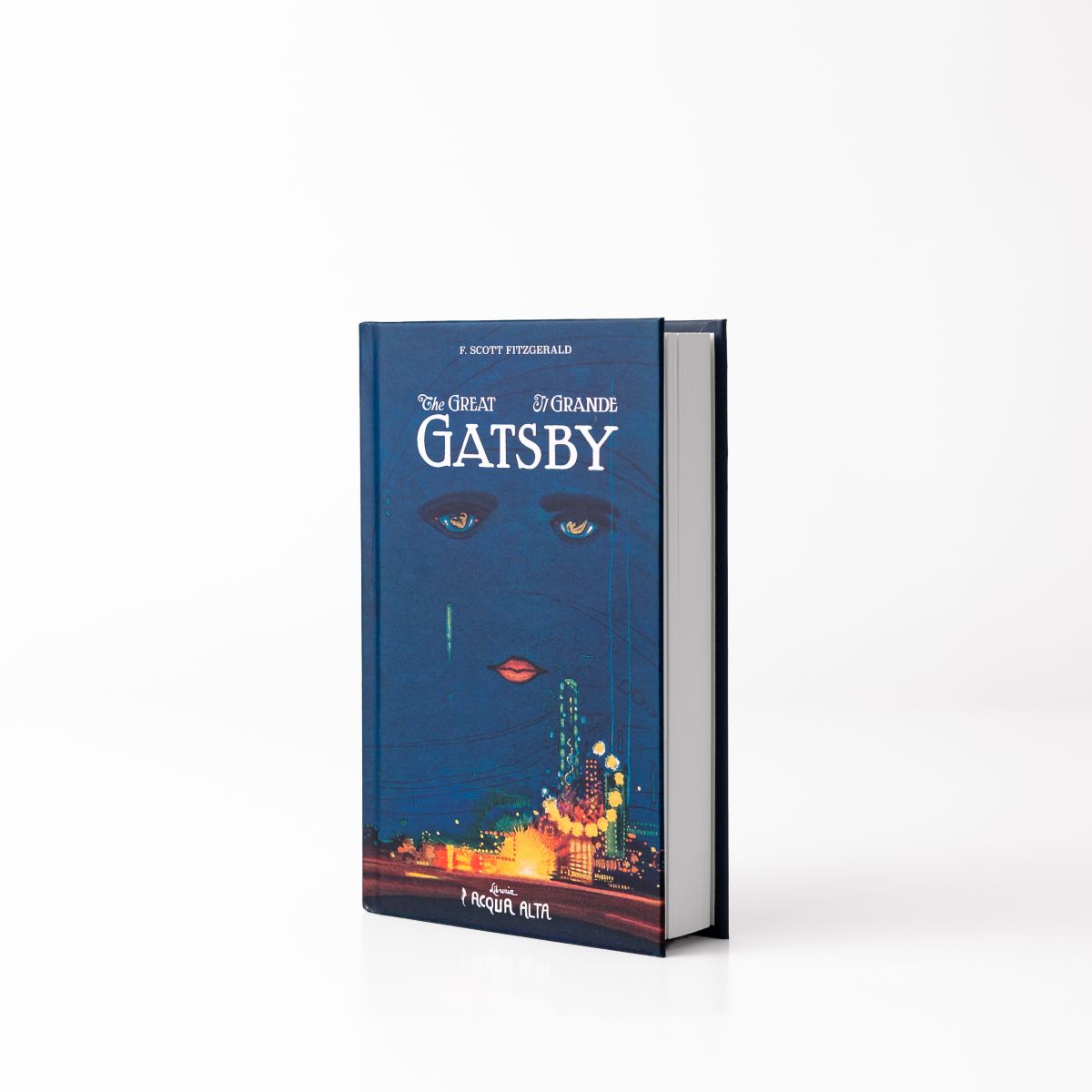 Copertina completa de Il Grande Gatsby di F. Scott Fitzgerald, edizione Libreria Acqua Alta, vista in prospettiva